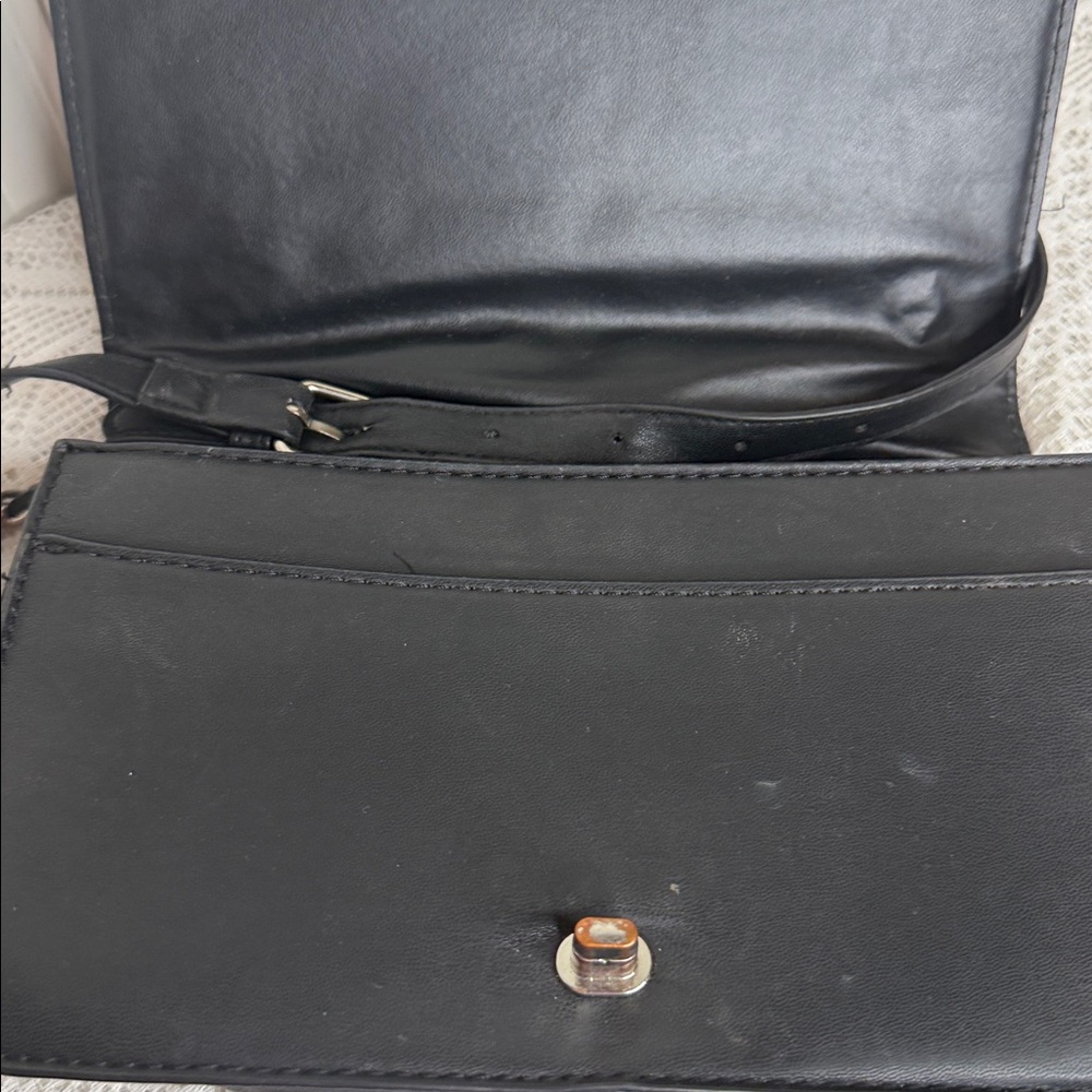 Badgley Mischka black leather denim chain strap crossbody shoulder bag - Picture 8 of 10